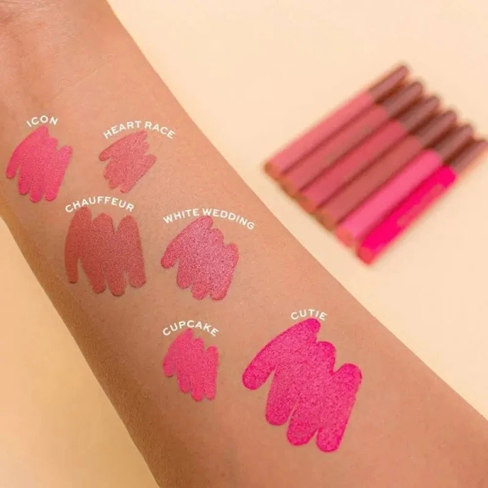 New! Revolution velvet kiss lip crayon - Icon